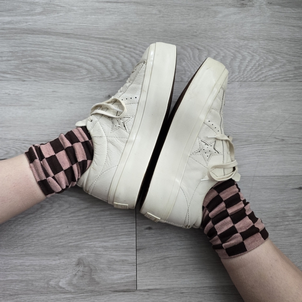 Converse | One Star cream monochrome leather platform sneakers | WMS 7.5 - Picture 10 of 13